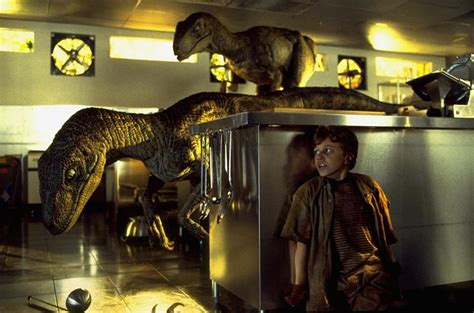 《侏罗纪公园3》的“战神棘龙”，为何缺席《侏罗纪世界》三部曲