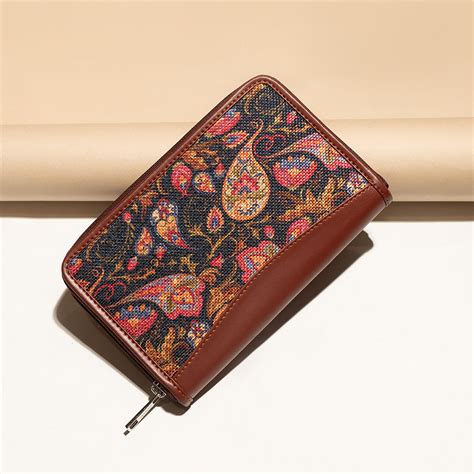 Multicolor Mandala Print Chain Wallet