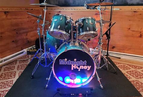 Midnight Honey, Hill’s Tavern & Grill, North Scituate, 14 December 2023 ...