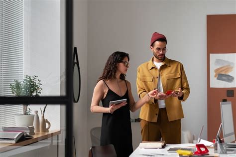 Interior Designer at Work 的图像结果