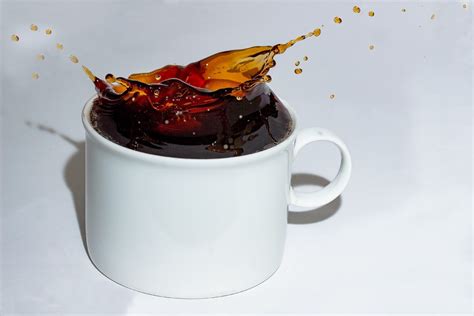 有花香、偏苦？常常聽到的咖啡「風味」到底是什麼？. 很常聽到、看到咖啡師說：「我的咖啡很甜」、「酸值很明亮」、「調整調咖啡的苦度」到 ...