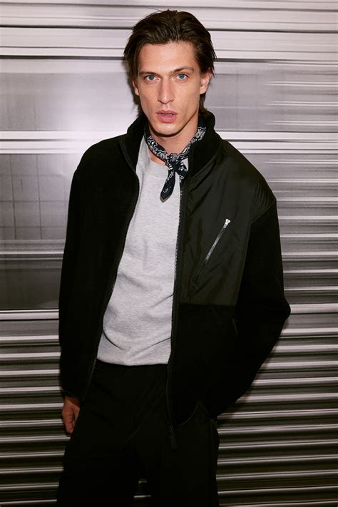 Men's Fleeces & Teddy Jackets | Zip-Up & Lined | H&M IN