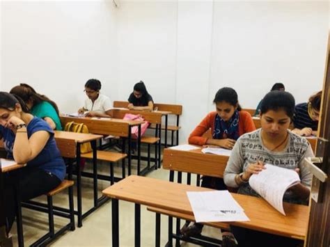 Best IELTS Coaching in Delhi | Get 8+ Bands at 1st attempt | Best IELTS ...