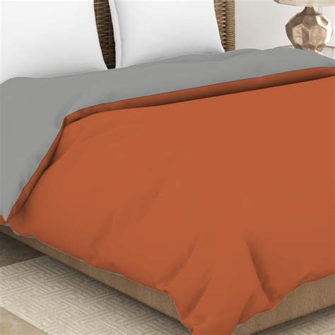 Buy SPACES Essentials Multicolour Solid Cotton Queen Quilt - 224 x 270 ...