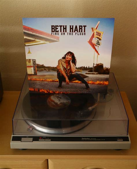 Beth Hart Fire On The Floor 3 | | hifi-forum.de Bildergalerie