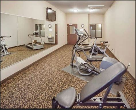 PRAIRIE MOON INN SYLVAN LAKE (Alberta) - Hotel Reviews, Photos, Rate ...