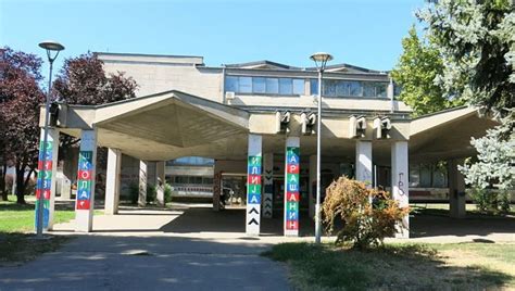 KROV VIŠE NEĆE PROKIŠNJAVATI: Bolji uslovi za učenike OŠ "Ilija ...