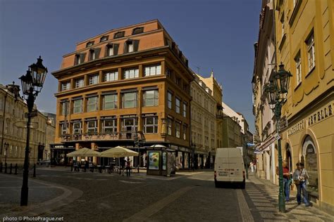 House of the Black Madonna | Avantgarde Prague