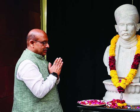 Teachers are nation's builders: Vijender Gupta