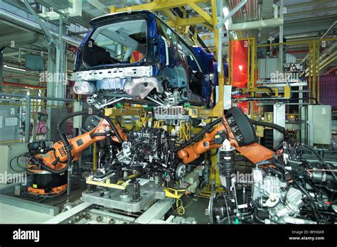 Car Engine Assembly Line 的图像结果