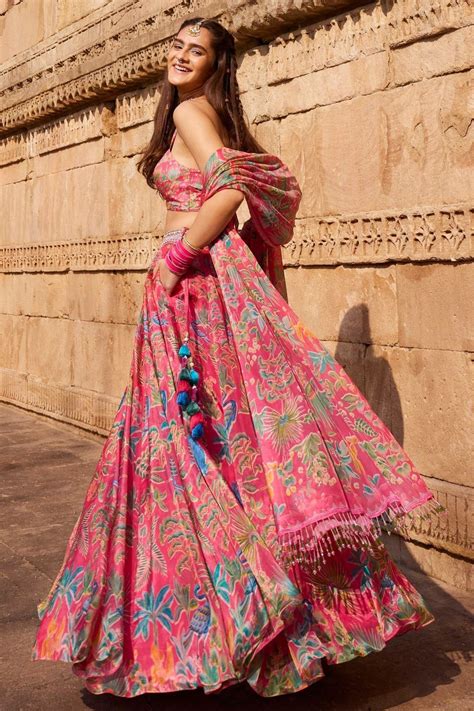 Destination wedding style guide: Here's what brides can wear | Vogue India