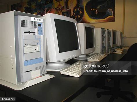Computer Lab Workstations 的图像结果