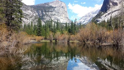 Explore Mirror Lake Trail – Yosemite Valley