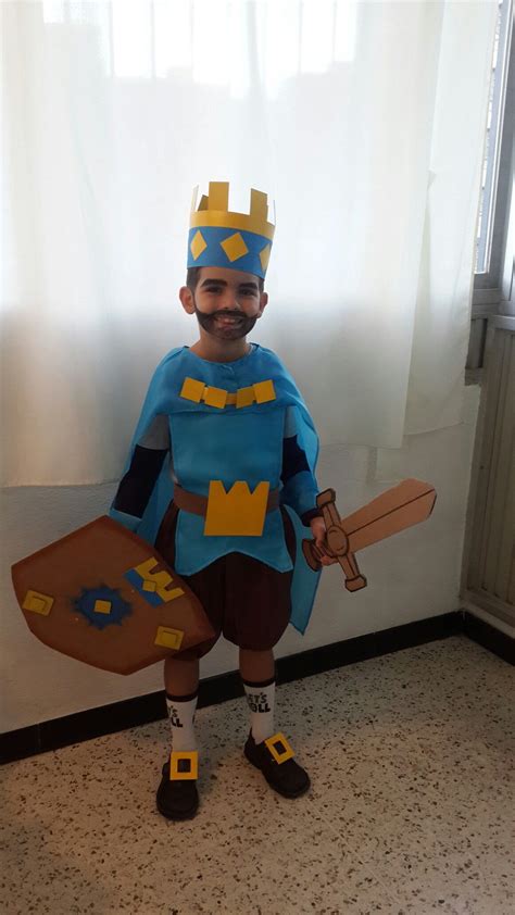 Disfraz del Rey Azul de Clase Royal hecho en casa | Clash royale ...