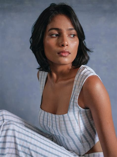 Almond Story: Handcrafted Eco-Friendly Fashion for the Modern Woman