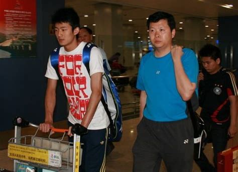 Chen Long Badminton 的图像结果