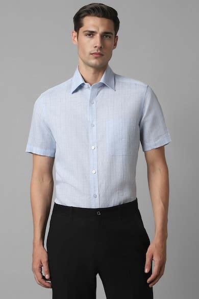Buy Men Blue Classic Fit Check Half Sleeves Formal Shirt Online ...