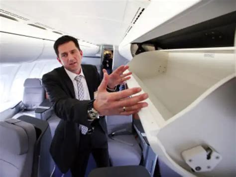 Inside Boeing 747-8 Intercontinental airliner - Inside Luftansa's ...