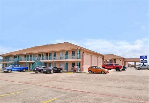 AMERICAS BEST VALUE INN CLUTE LAKE JACKSON - Hotel Reviews, Photos ...