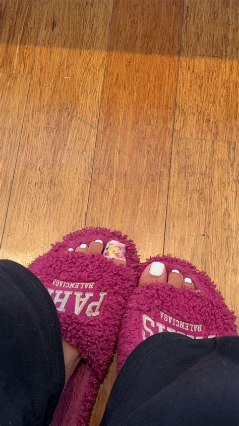 Coi Leray feet | FeetDatabase.com