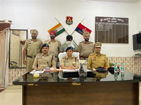 ਕਪੂਰਥਲਾ ਪੁਲਿਸ ਵੱਲੋਂ ਪਿੰਡ ਮਹੇੜੂ ਨਜਦੀਕ ਗੋਲੀਆਂ ਚਲਾਉਣ ਵਾਲਾ ਦੋਸ਼ੀ ਅਸਲੇ ਸਮੇਤ ...