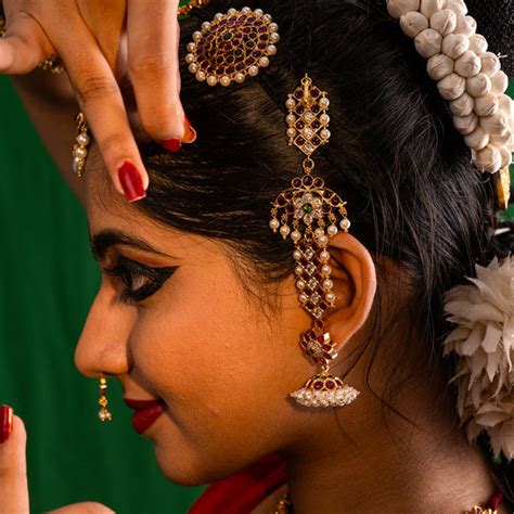 MAAYAKRIYA – Maayakriya