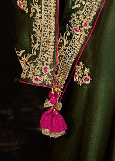 Shop Handwork Embroidery Red Banarasi Organza Bridal Saree Online – Sunasa