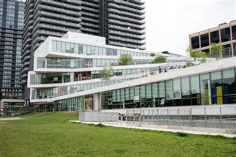 H-B Woodlawn Secondary Program | Rosslyn, VA