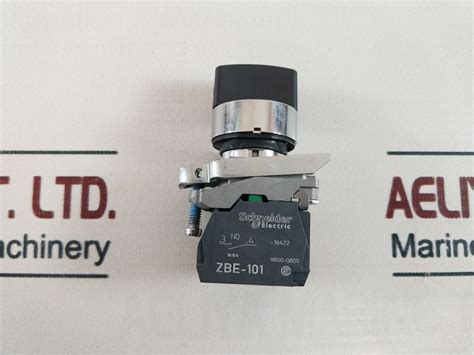 Schneider Electric Zbe-101 240V 10A – Aeliya Marine Tech