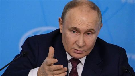 Vladimir Putin lays out terms for Ukraine ceasefire - BBC News