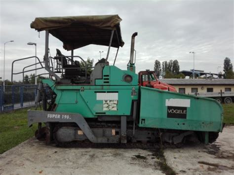 Asphalt paver Vogele S-1900 in Croatia