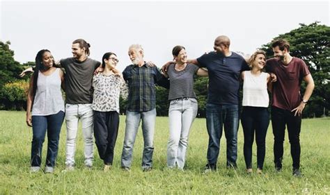 Friendly Local People 的图像结果