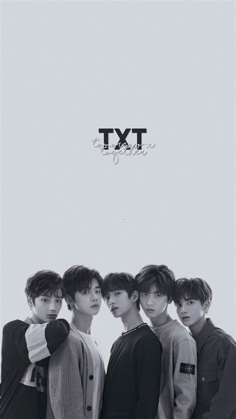 I created a picture with all of the 5 members of TxT:3 hope you like it ...