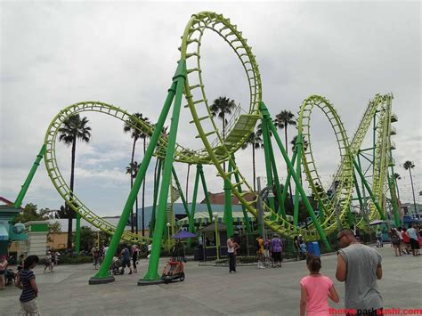 Boomerang Knott's Berry Farm Logo