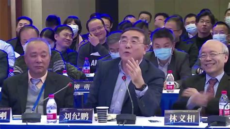 刘纪鹏：四字回应中国资本市场的形势，忧心忡忡！ - YouTube