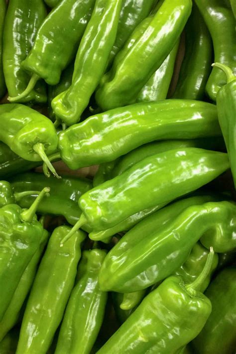 Chili Pepper Types - A List of Chili Peppers and their Heat Levels ...