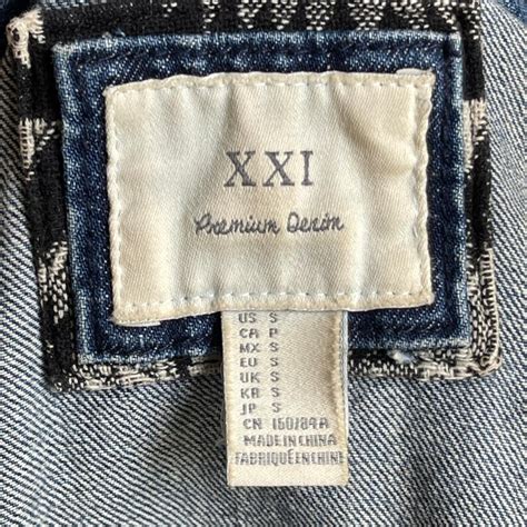 This vintage XXI (Forever 21 brand) has gorgeous... - Depop