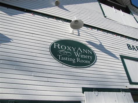 The Oregon Winery Review: Christmas Season at Roxyann Winery - Medford ...