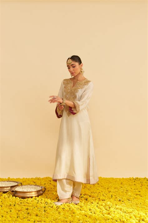 Hiba - Daisy Ivory Upada Silk Long Kaftan & Salwar Set | Sheetal Batra