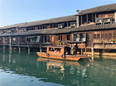 WATERSIDE RESORT (Tongxiang) - Hotel Reviews, Photos, Rate Comparison ...