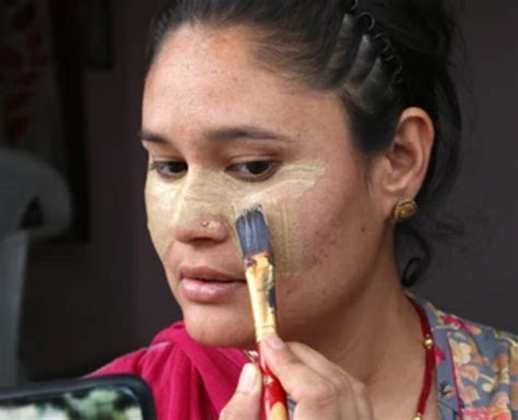 How To Use Multani Mitti For Acne-Prone Skin | Herzindagi