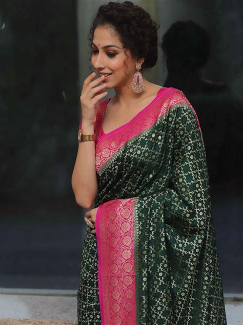 Banarasee Semi-Katan Zari Jaal & Contrast Border Saree-Green & Pink