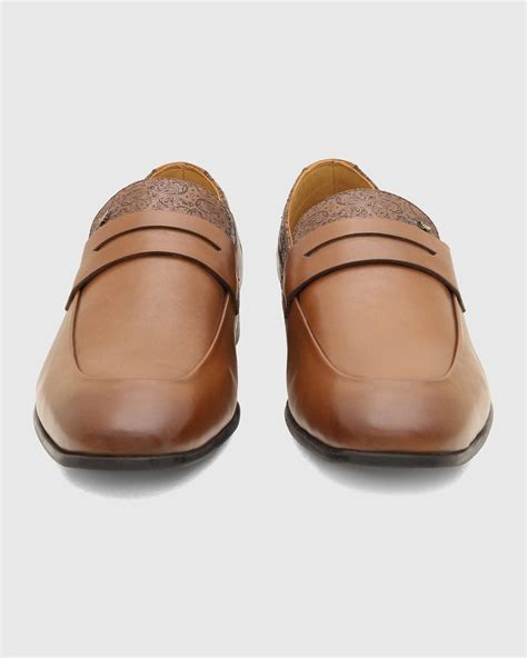 Leather Tan Solid Slip On Shoes - Red