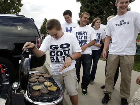 BYU tailgating like 'a ward dinner on steroids' – Deseret News