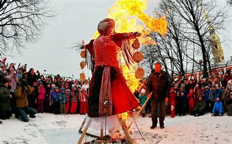 Когда сжигают чучело на праздник Масленица в 2021 году и почему