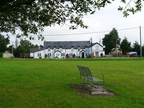 GARWAY MOON INN - Guesthouse Reviews, Photos, Rate Comparison - Tripadvisor