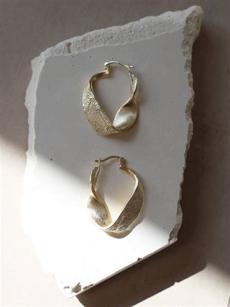 Tutti & Co Praise Textured Twist Hoop Earrings