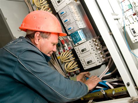 Industrial Electrician | Trade Up Manitoba