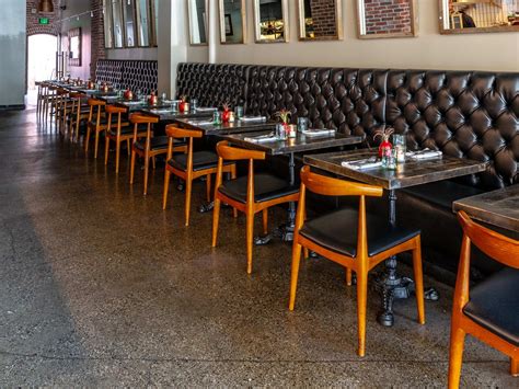 The Best Restaurants Near Santa Monica's Third Street Promenade - Los ...