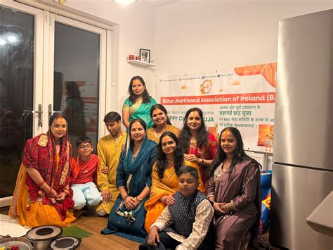 Chhath Puja concludes with offerings to rising Sun; Devotees gather at ...